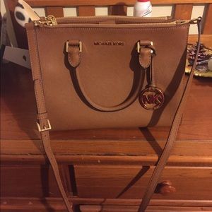 Michael Kors like new handbag